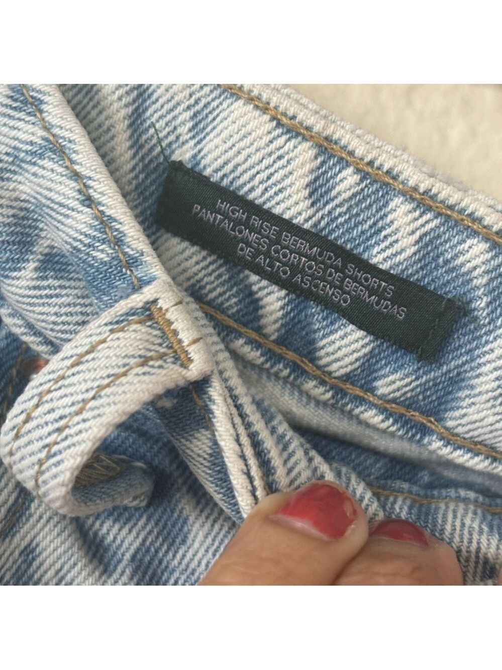 Wild Fable Bermuda Shorts Size 0 Asymmetrical Crossover Waist Light Wash Denim - Picture 3 of 11